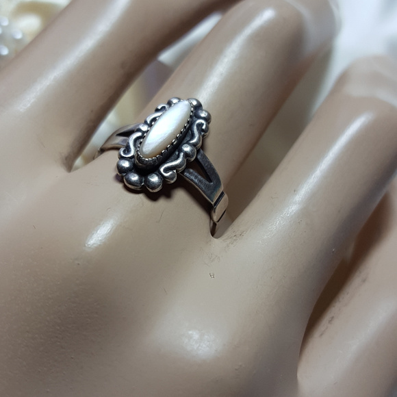 SouthWest Shell Mother of Pearl Promise Love Ring - Picture 3 of 8
